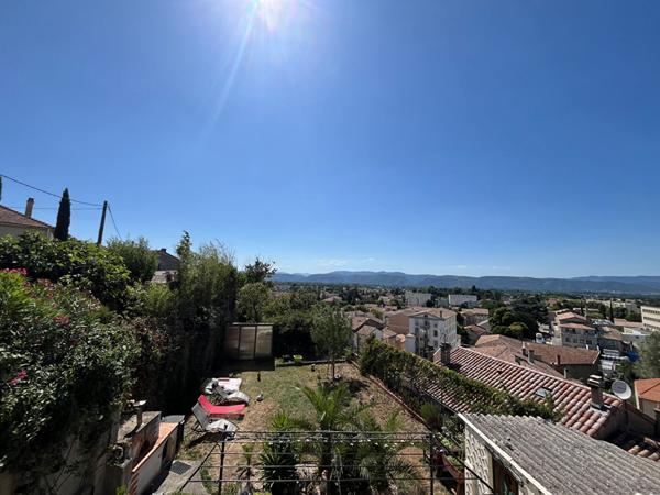 EXCLUSIVITE - MAISON DE 102 M² SUR 306 M² DE TERRAIN AVEC MAGNIFIQUE VUE