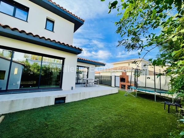 Villa T5 3 faces de 125m2 sur parcelle de 327m2 à Toulouges