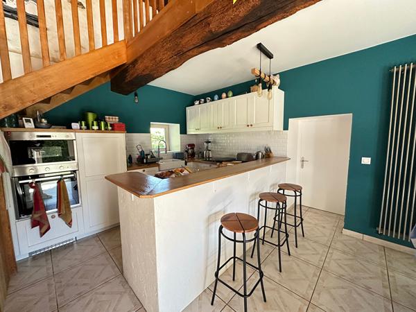 Maison en pierre 154 m² à vendre dans un hameau d'Aizenay