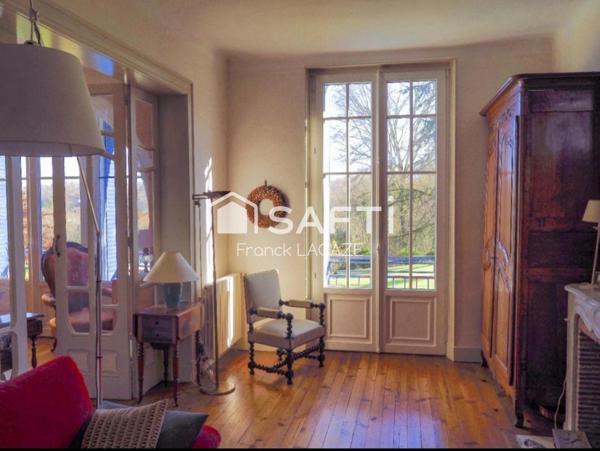 Demeure de caractère 190 m² avec jardin et piscine