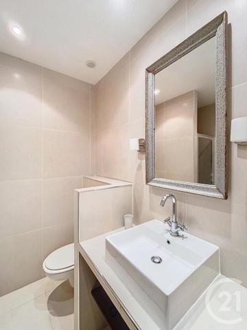 Maison à vendre  9 pièces - 294,94 m2 ANTIBES - 06