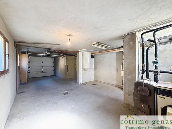 GENAS centre Maison 7P de 138m² Terrain 770m²