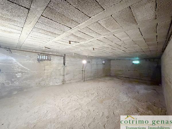GENAS centre Maison 7P de 138m² Terrain 770m²