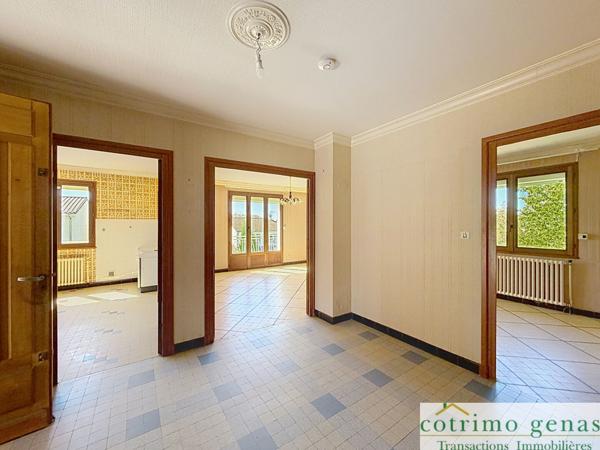 GENAS centre Maison 7P de 138m² Terrain 770m²