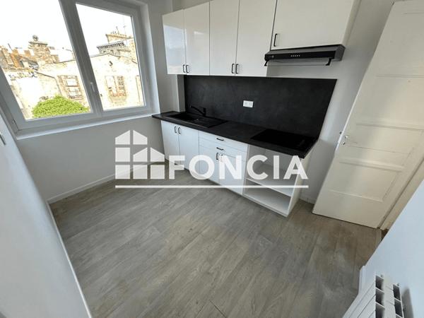 Location Studio 48 m² - 22 RUE DU GENERAL LECLERC Saint-brieuc 22000