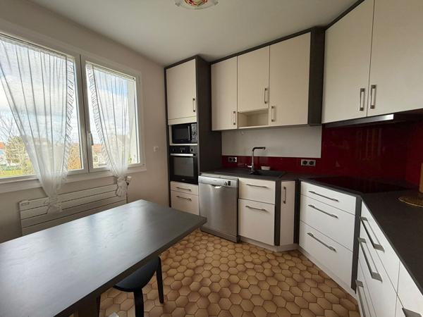 Maison La Haie Fouassiere 5 pièce(s) 167 m2