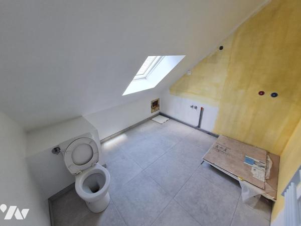 MAISON DE VILLE - A VENDRE - A AMENAGER - MONTOIRE/ LOIR