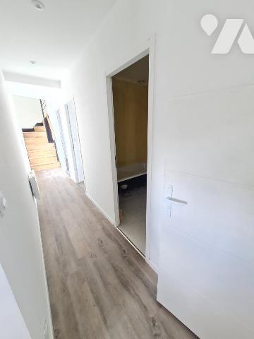 MAISON DE VILLE - A VENDRE - A AMENAGER - MONTOIRE/ LOIR