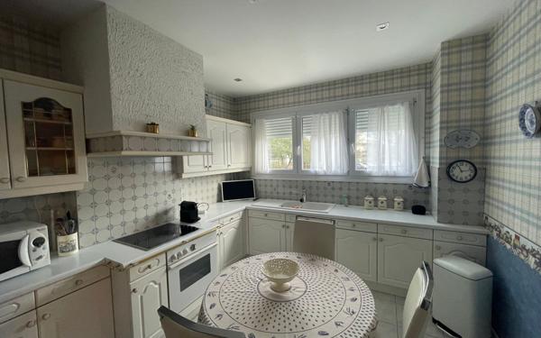 Maison à vendre    4 pièces • 131 m2 La Rochelle