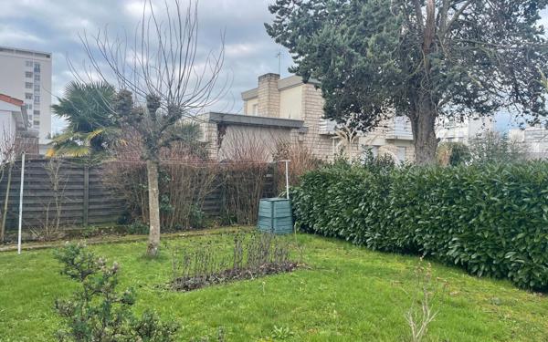 Maison à vendre    4 pièces • 131 m2 La Rochelle