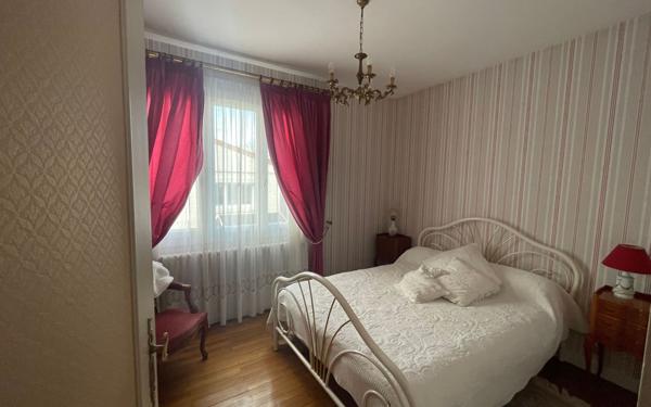 Maison à vendre    4 pièces • 131 m2 La Rochelle