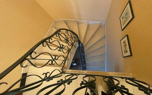 Maison à vendre    4 pièces • 131 m2 La Rochelle