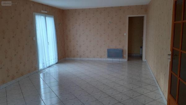 Maison individuelle à louer à Saint-M'Hervé en Ille-et-Vilaine (35500), ref : 35131-197