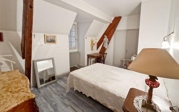 Maison à vendre    5 pièces •  Ribérac