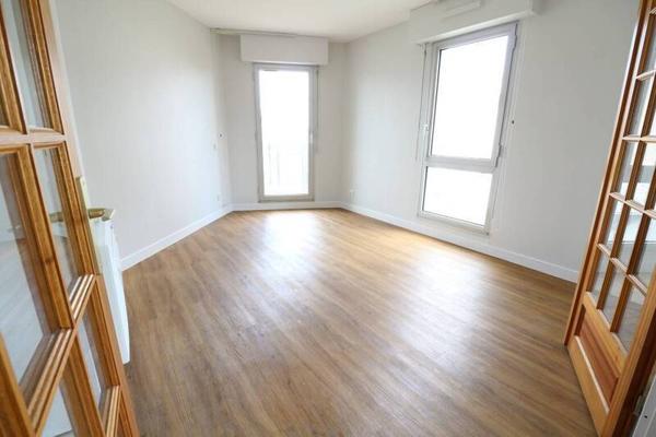Appartement 4 pièces                                        - 44100 Nantes Réf : 12560