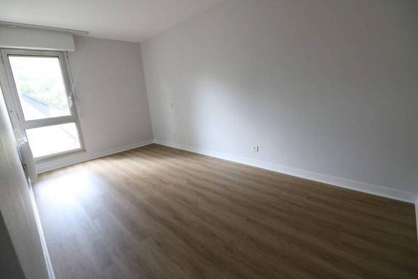 Appartement 4 pièces                                        - 44100 Nantes Réf : 12560