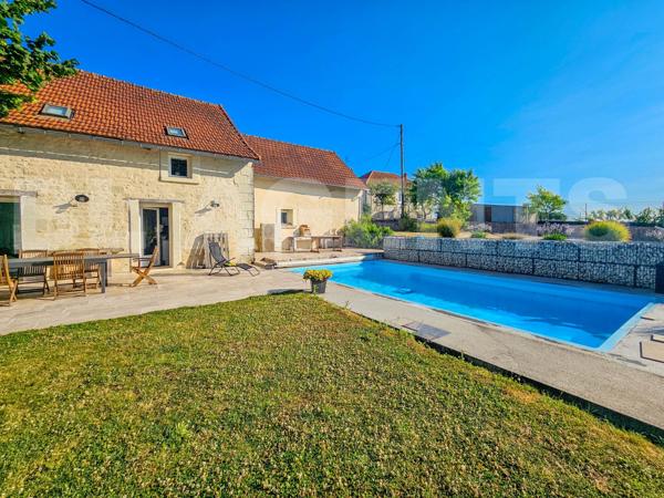 Magnifique Longère Restaurée à Proximité de Châtellerault