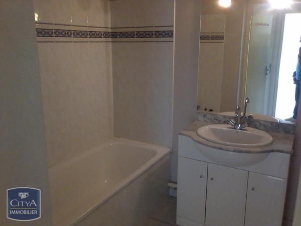 Appartement à louer 2 pièces 46.62m² Limoges (87100)