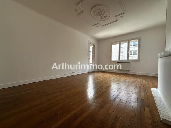 Vente                                                      Appartement
                        
                     3 pièces                      80 m2                     à Le Havre