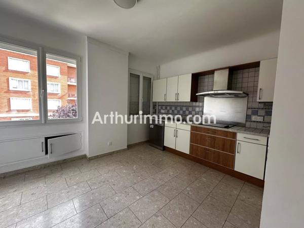 Vente                                                      Appartement
                        
                     3 pièces                      80 m2                     à Le Havre