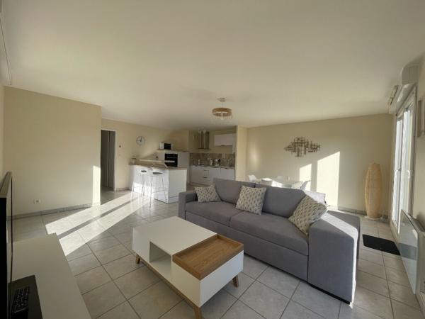 Appartement MEUBLE La Chaussee Saint Victor 3 pièce(s) 75 m2