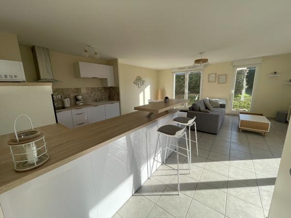 Appartement MEUBLE La Chaussee Saint Victor 3 pièce(s) 75 m2