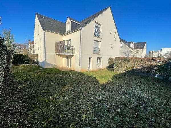 Appartement MEUBLE La Chaussee Saint Victor 3 pièce(s) 75 m2