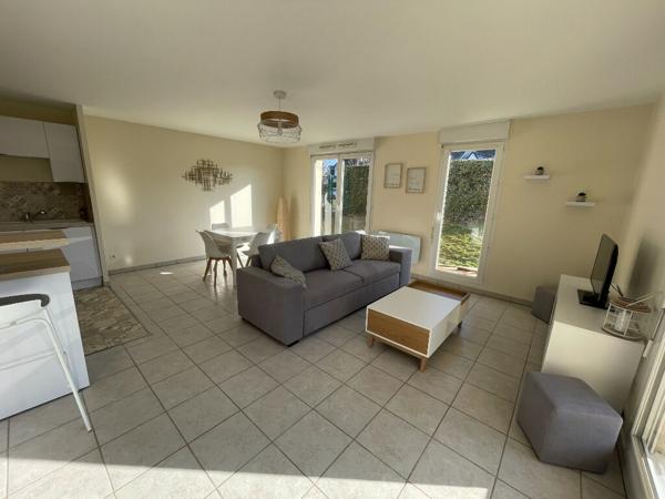 Appartement MEUBLE La Chaussee Saint Victor 3 pièce(s) 75 m2