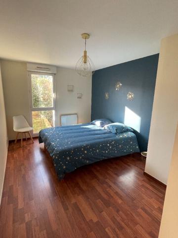 Appartement MEUBLE La Chaussee Saint Victor 3 pièce(s) 75 m2