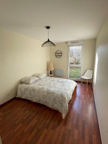 Appartement MEUBLE La Chaussee Saint Victor 3 pièce(s) 75 m2