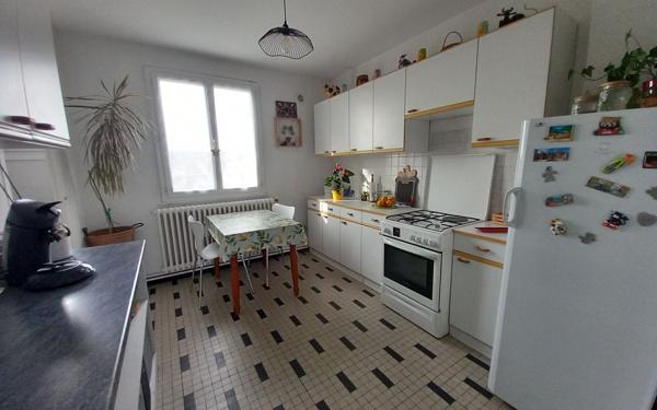 Appartement à louer    5 pièces •  Saint-Vallier