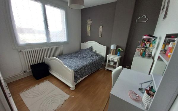 Appartement à louer    5 pièces •  Saint-Vallier