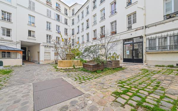 Appartement à vendre    2 pièces • 44,20 m2 Paris 18
