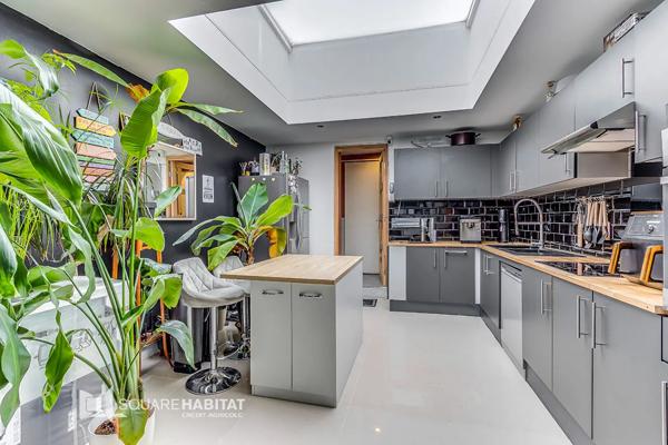 Maison à vendre 4 pièces 85.3m² Pérenchies (59840)