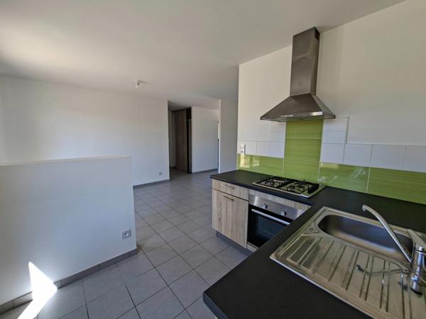 Maison de plain-pied à vendre - 3 chambres - à Pressignac Vicq (24)