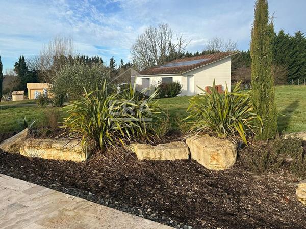 Maison individuelle de plain pied 10 min de montpon 232 m2
