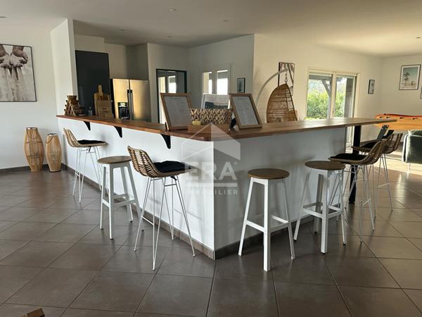 Maison individuelle de plain pied 10 min de montpon 232 m2