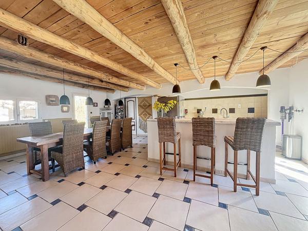 EXCEPTIONNEL aux portes de la Camargue, authentique Cabane de Gardian de 166m²