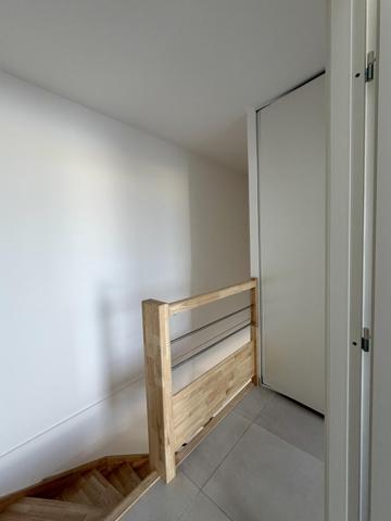 Duplex 3 pièces neuf 2025 avec terrasses et vue dégagée – Cavaillon