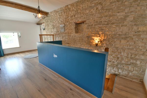 Maison à vendre 5 pièces proche de TONNAY CHARENTE (17)