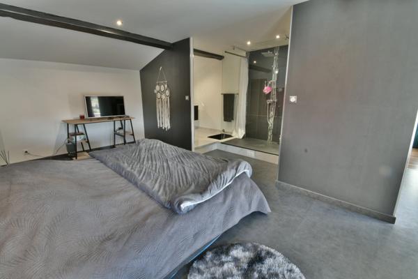 Maison à vendre 5 pièces proche de TONNAY CHARENTE (17)