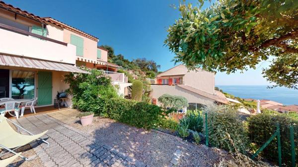 Maison Saint Raphael 3 pièce(s) 50.81 m2 - Vue mer panoramique - Garage double