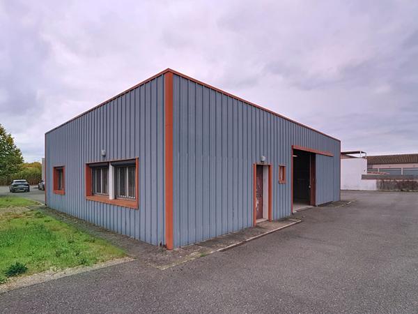 A VENDRE Local d'Activités / Entrepôts 540m² et 165m² - ZA de l'Espèche Fontenilles (31470)