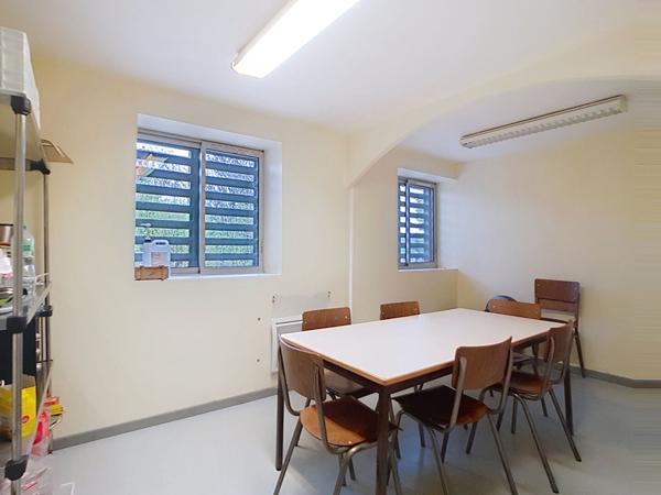 A VENDRE Local d'Activités / Entrepôts 540m² et 165m² - ZA de l'Espèche Fontenilles (31470)