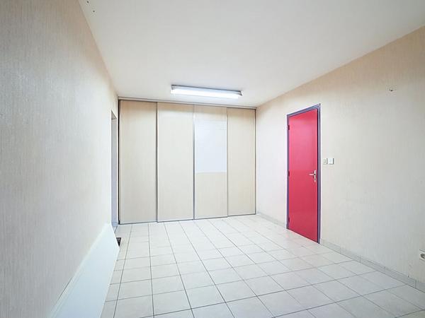 A VENDRE Local d'Activités / Entrepôts 540m² et 165m² - ZA de l'Espèche Fontenilles (31470)