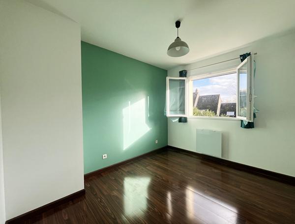 Dourdan - Commerces à pieds !