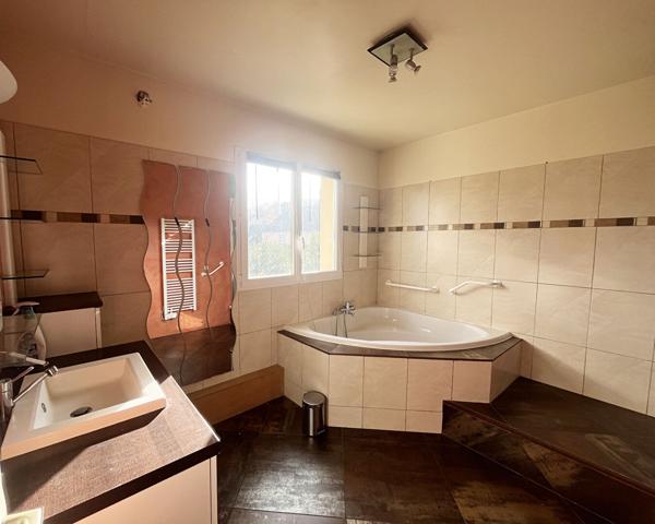 Dourdan - Commerces à pieds !