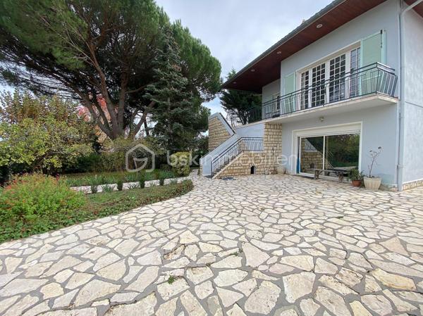 Maison de 248 m²