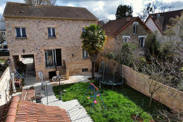 Maison Sainte-Geneviève-des-Bois  7 pièces 150 m²