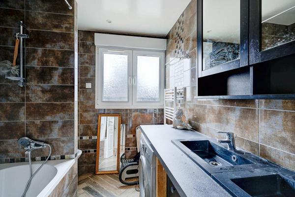 Maison Sainte-Geneviève-des-Bois  7 pièces 150 m²